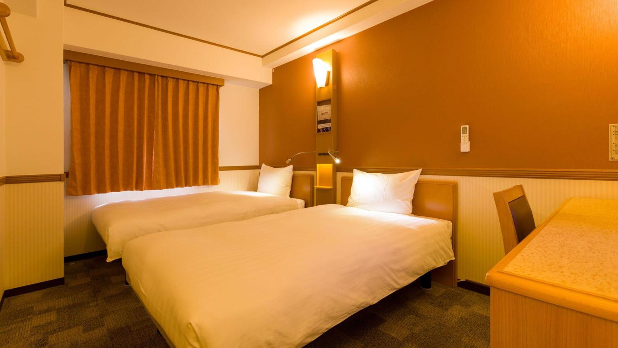 Toyoko Inn Yokohama Sakuragicho Habitación foto